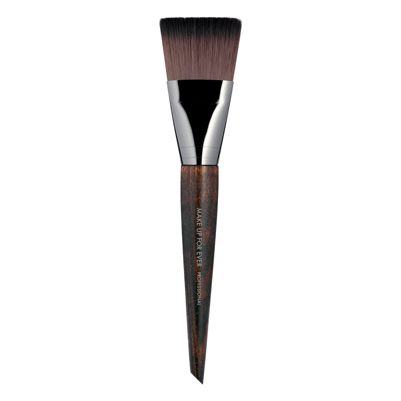 BODY FOUNDATION BRUSH