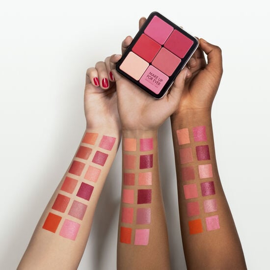 ULTRA HD BLUSH PALETTE
